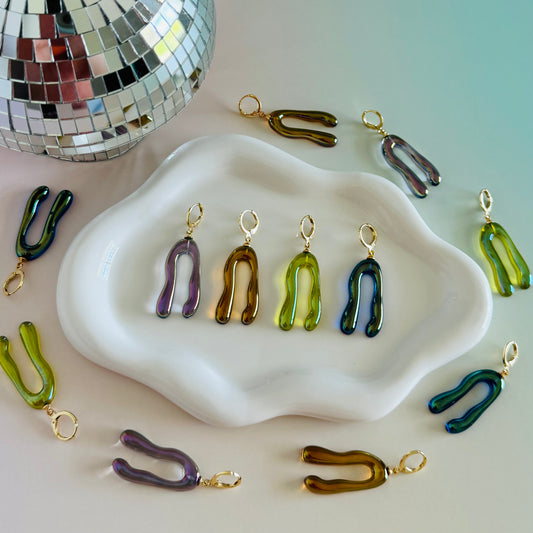 Aurora Translucent Squiggle